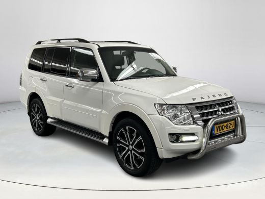 Mitsubishi Pajero 3.2 DI-D Automaat Mitsubishi Pajero 3.2 DI-D B-stijl ActivLease financial lease