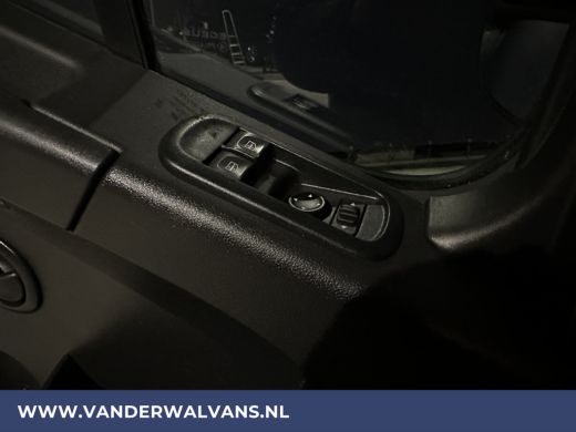 Renault Master 2.3 dCi 136pk L2H2 Euro6 Airco | Navigatie | Camera | 2500kg Trekhaak | LED cruisecontrol, parkee... ActivLease financial lease