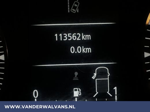 Renault Master 2.3 dCi 136pk L2H2 Euro6 Airco | Navigatie | Camera | 2500kg Trekhaak | LED cruisecontrol, parkee... ActivLease financial lease
