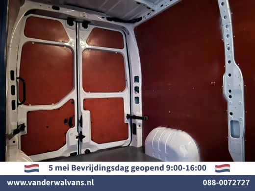 Renault Master 2.3 dCi 136pk L2H2 Euro6 Airco | Navigatie | Camera | 2500kg Trekhaak | LED cruisecontrol, parkee... ActivLease financial lease