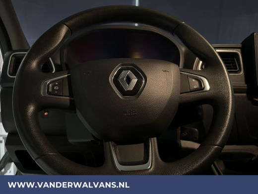 Renault Master 2.3 dCi 136pk L2H2 Euro6 Airco | Navigatie | Camera | 2500kg Trekhaak | LED cruisecontrol, parkee... ActivLease financial lease