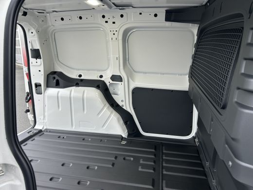 Volkswagen Caddy DSG | Led | Trekhaak | Digitaal Display Camera | LMV | ActivLease financial lease
