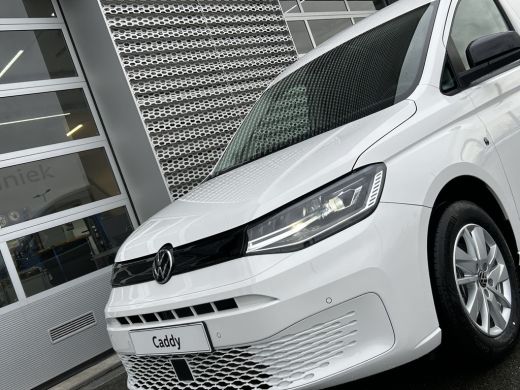 Volkswagen Caddy DSG | Led | Trekhaak | Digitaal Display Camera | LMV | ActivLease financial lease