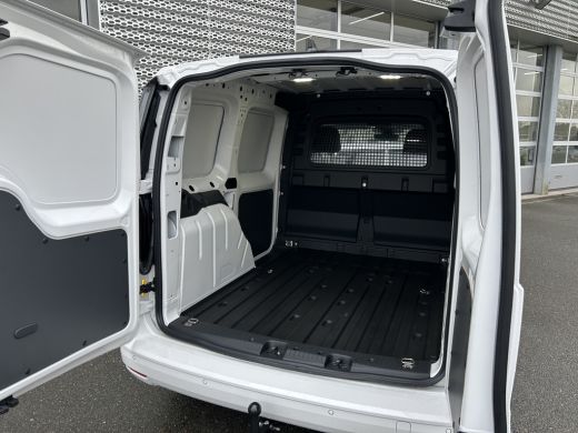 Volkswagen Caddy DSG | Led | Trekhaak | Digitaal Display Camera | LMV | ActivLease financial lease