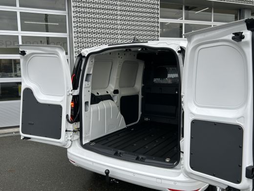Volkswagen Caddy DSG | Led | Trekhaak | Digitaal Display Camera | LMV | ActivLease financial lease