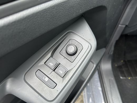 Volkswagen Caddy DSG | Camera | Trekhaak | Digitaal Display | Cruise Control | LMV ActivLease financial lease