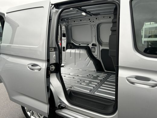 Volkswagen Caddy DSG | Camera | Trekhaak | Digitaal Display | Cruise Control | LMV ActivLease financial lease