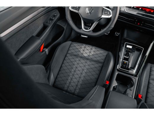 Volkswagen Golf 1.5 eTSI R-Line Edition l 360 Camera l Verlicht VW Logo voor l Stoel en Stuurverwarming l Sportst... ActivLease financial lease
