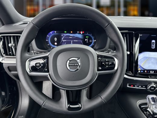 Volvo  S60 T6 Recharge AWD Ultimate Dark | 19" | Sportstoelen | Panoramadak | Head-up | Harman Kardon | Elek... ActivLease financial lease