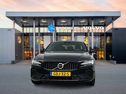 Volvo  S60 T6 Recharge AWD Ultimate Dark | 19" | Sportstoelen | Panoramadak | Head-up | Harman Kardon | Elek... ActivLease financial lease