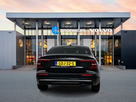 Volvo  S60 T6 Recharge AWD Ultimate Dark | 19" | Sportstoelen | Panoramadak | Head-up | Harman Kardon | Elek... ActivLease financial lease