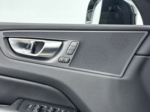 Volvo  XC60 T6 Recharge AWD Core Bright | Long Range | 20'' | Leder | Panoramadak | Elektrische stoelen | Pil... ActivLease financial lease