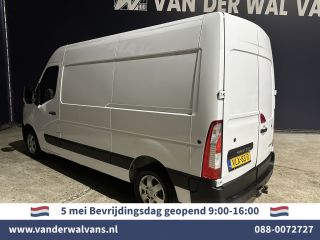 Renault Master 2.3 dCi 136pk L2H2 Euro6 Airco | Navigatie | Camera | 2500kg Trekhaak | LED cruisecontrol, parkee...