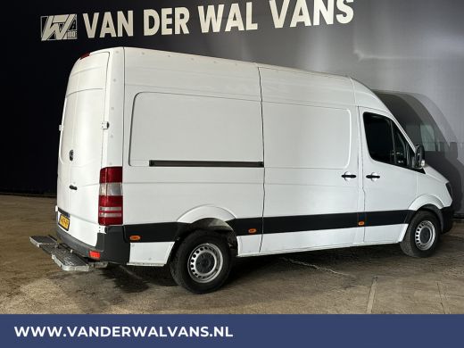 Mercedes-Benz Sprinter 316 CDI 163pk L2H2 Euro6 Airco | 2800kg Trekhaak | Cruisecontrol parkeersensoren, chauffeursstoel ActivLease financial lease