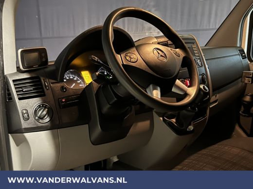 Mercedes-Benz Sprinter 316 CDI 163pk L2H2 Euro6 Airco | 2800kg Trekhaak | Cruisecontrol parkeersensoren, chauffeursstoel ActivLease financial lease
