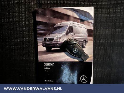Mercedes-Benz Sprinter 316 CDI 163pk L2H2 Euro6 Airco | 2800kg Trekhaak | Cruisecontrol parkeersensoren, chauffeursstoel ActivLease financial lease