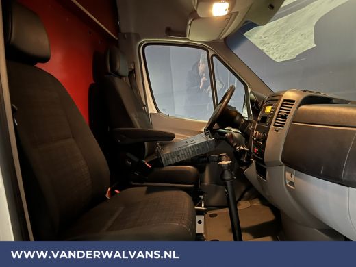 Mercedes-Benz Sprinter 316 CDI 163pk L2H2 Euro6 Airco | 2800kg Trekhaak | Cruisecontrol parkeersensoren, chauffeursstoel ActivLease financial lease