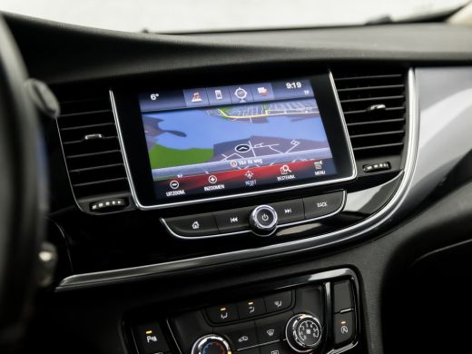 Opel Mokka X 1.4 Turbo Sport 141Pk (APPLE CARPLAY, GROOT NAVI, CLIMATE, GETINT GLAS, TREKHAAK, SPORTSTOELEN, P... ActivLease financial lease