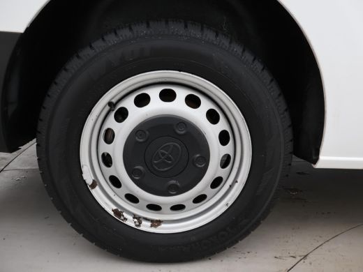 Toyota ProAce Worker 2.0 D-4D 122 PK NAVIGATOR LONG + NAVIGATIE / TREKHAAK / IMPERIAAL ActivLease financial lease