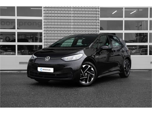 Volkswagen ID.3 Pure 45 kWh | Camera | Carplay | Navigatie | 18" LMV | Keyless Volkswagen ID.3 Pure 45 kWh | Camera | Carplay | Navigatie | 18" LMV | Keyless