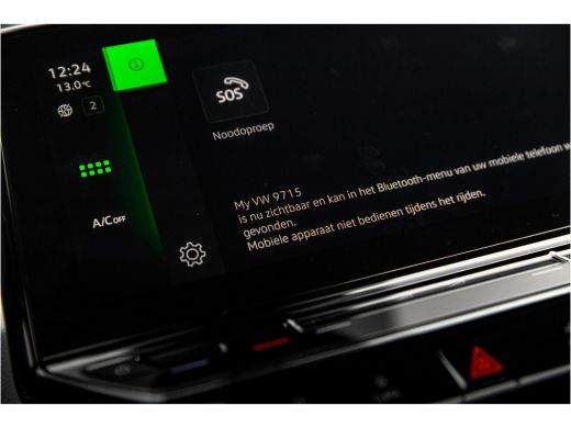 Volkswagen ID.3 Pure 45 kWh | Camera | Carplay | Navigatie | 18" LMV | Keyless ActivLease financial lease