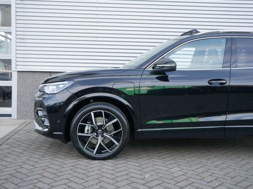 Volkswagen Tiguan R-Line Edition - eHybrid | 'App-Connect' draadloze smartphone integratie | Afstandscontrolesystee... ActivLease financial lease