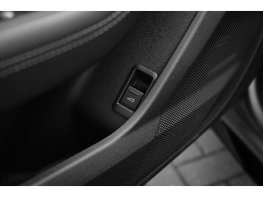 Audi A5 Avant S edition | Adaptive cruise control | Aluminium optiek in het interieur | Audi smartphone i... ActivLease financial lease