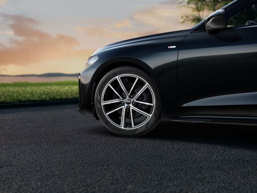 Audi A5 Limousine Audi S edition | Adaptive cruise control | Aluminium optiek in het interieur | Audi sma... ActivLease financial lease