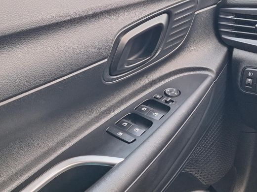 Hyundai i20 1.0 T-GDI Comfort Smart | Apple Carplay | Lichtmetalen velgen | Achteruitrij camera | Cruise Control ActivLease financial lease