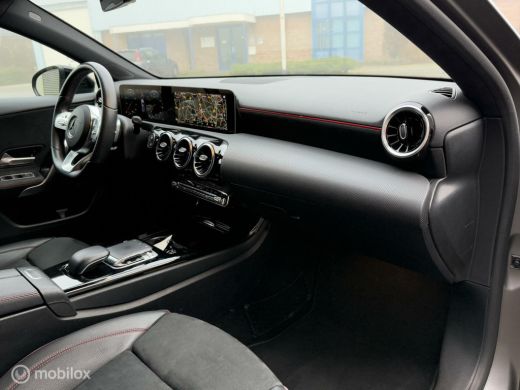 Mercedes A-Klasse 180 Business Solution AMG-PAKKET ActivLease financial lease
