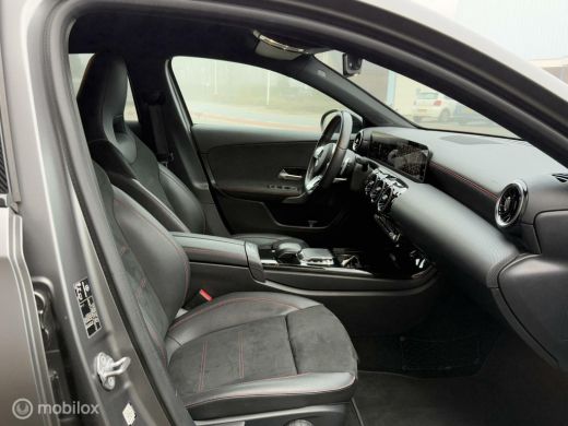 Mercedes A-Klasse 180 Business Solution AMG-PAKKET ActivLease financial lease