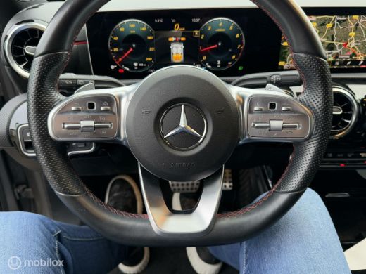 Mercedes A-Klasse 180 Business Solution AMG-PAKKET ActivLease financial lease