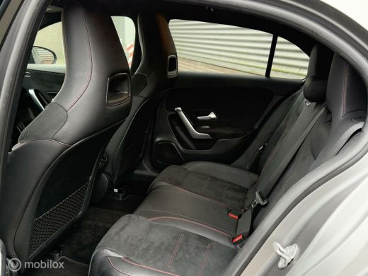 Mercedes A-Klasse 180 Business Solution AMG-PAKKET ActivLease financial lease