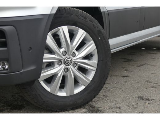 Volkswagen Crafter 35 | Automaat 140 | Led | Adaptive Cruise | Camera | Navigatie | Exclusive ActivLease financial lease