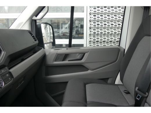 Volkswagen Crafter 35 | Automaat 140 | Led | Adaptive Cruise | Camera | Navigatie | Exclusive ActivLease financial lease