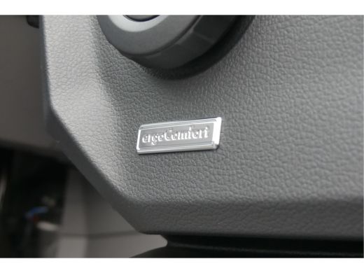 Volkswagen Crafter 35 | Automaat 140 | Led | Adaptive Cruise | Camera | Navigatie | Exclusive ActivLease financial lease
