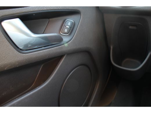 Ford Transit Custom 320 2.0 TDCI 170PK L2H1 LIMITED AUTOMAAT | 1E EIGENAAR! | NL-AUTO! | DEALER OH! | NAVI | CAMERA |... ActivLease financial lease