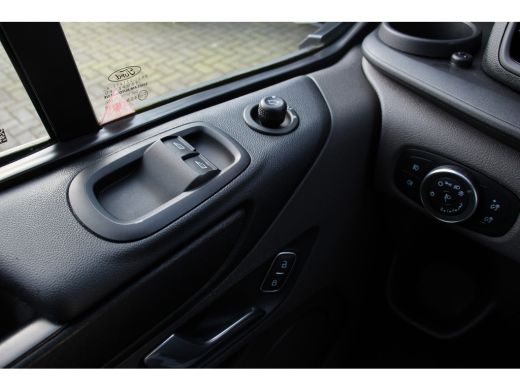Ford Transit Custom 320 2.0 TDCI 170PK L2H1 LIMITED AUTOMAAT | 1E EIGENAAR! | NL-AUTO! | DEALER OH! | NAVI | CAMERA |... ActivLease financial lease