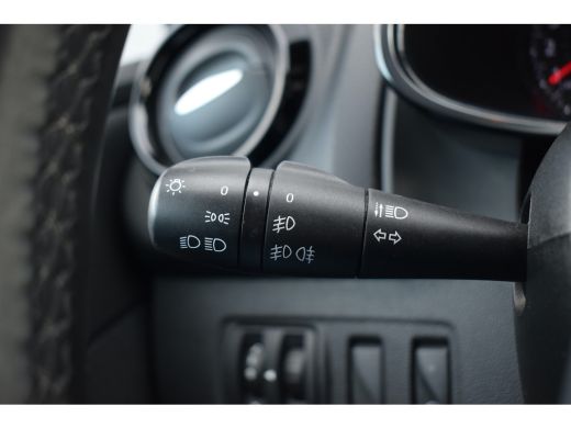 Renault Clio Estate 0.9 TCe Limited | Navi | Cruise | Airco | 16" LM ActivLease financial lease