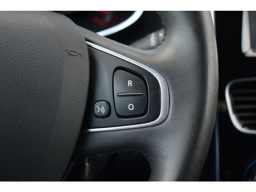 Renault Clio Estate 0.9 TCe Limited | Navi | Cruise | Airco | 16" LM ActivLease financial lease