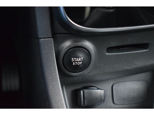 Renault Clio Estate 0.9 TCe Limited | Navi | Cruise | Airco | 16" LM ActivLease financial lease