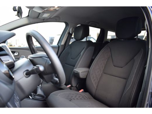 Renault Clio Estate 0.9 TCe Limited | Navi | Cruise | Airco | 16" LM ActivLease financial lease