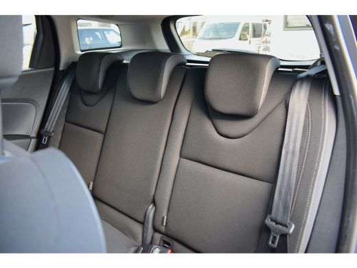 Renault Clio Estate 0.9 TCe Limited | Navi | Cruise | Airco | 16" LM ActivLease financial lease