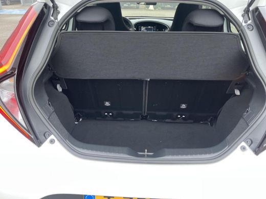 Toyota Aygo X 1.0 VVT-i MT Play ActivLease financial lease