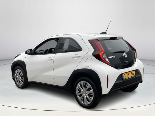 Toyota Aygo X 1.0 VVT-i MT Play ActivLease financial lease