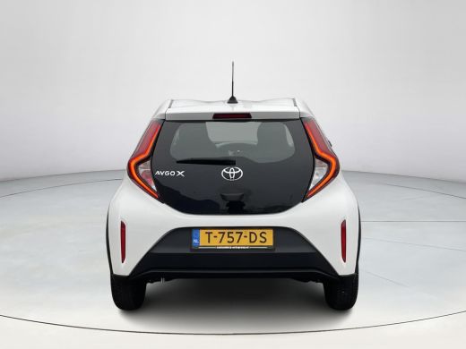 Toyota Aygo X 1.0 VVT-i MT Play ActivLease financial lease