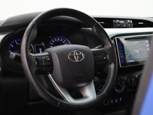Toyota Hilux 2.4 D-4D-F 150 PK 4X4 XTRA CAB COOL COMFORT + 3200 KG TREKHAAK / NAVIGATIE / DEALER ONDERHOUDEN ActivLease financial lease