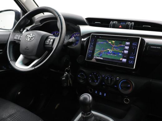 Toyota Hilux 2.4 D-4D-F 150 PK 4X4 XTRA CAB COOL COMFORT + 3200 KG TREKHAAK / NAVIGATIE / DEALER ONDERHOUDEN ActivLease financial lease
