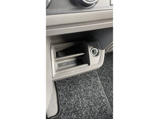 Volkswagen Crafter | 177 PK | Automaat | Full LED | NAVI | Schuifdeur L+R | Camera | 17'' LM ActivLease financial lease