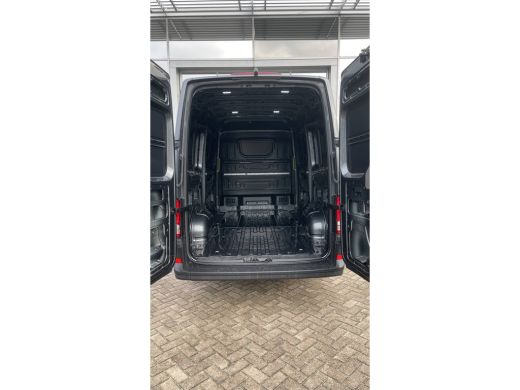 Volkswagen Crafter | 177 PK | Automaat | Full LED | NAVI | Schuifdeur L+R | Camera | 17'' LM ActivLease financial lease